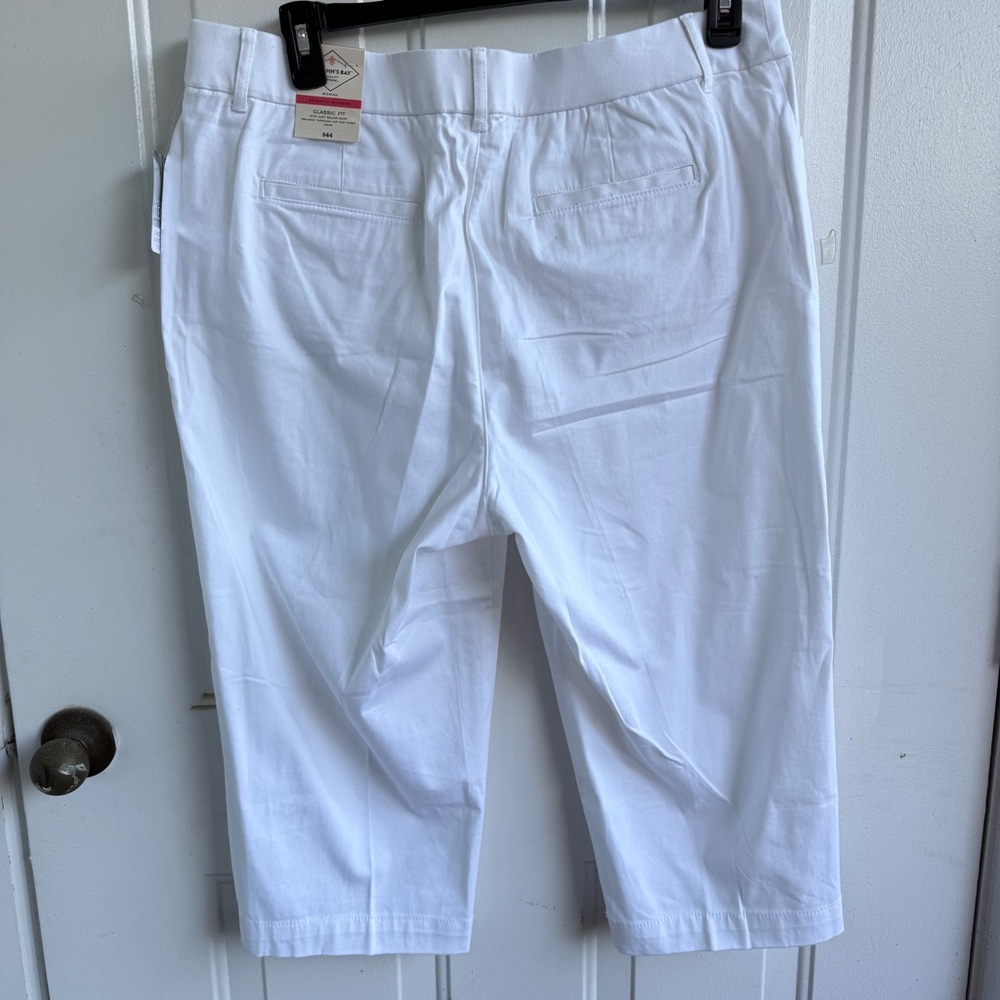 St. John’s Bay Women’s Capri Pants – Size 16W (NWT)‎ - Picture 2 of 10